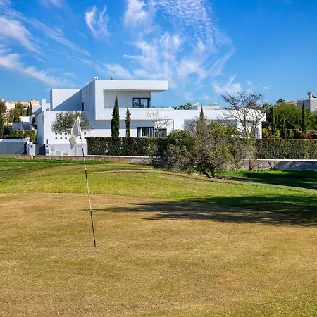 Casa Blanca *