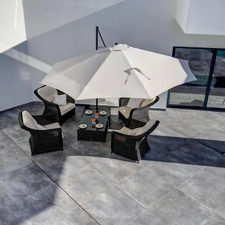 Casa Blanca Villa
